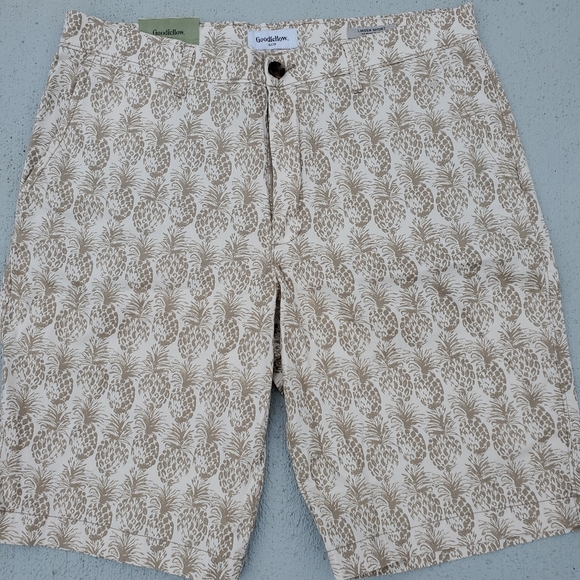 NWT Goodfellow Mens Pineapples Liden Shorts 32 - Picture 1 of 5